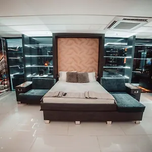 1million Luxury Apartment